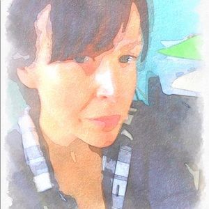 Meet your Posher, Etta